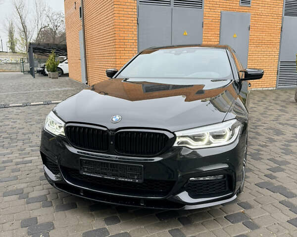 Черный БМВ 5 Серия, объемом двигателя 3 л и пробегом 111 тыс. км за 40500 $, фото 1 на Automoto.ua