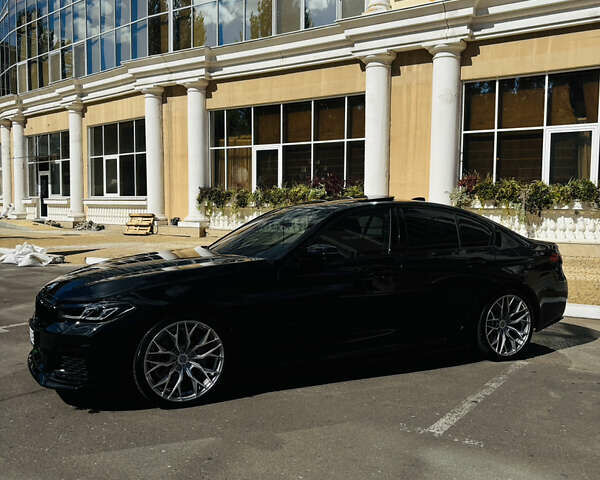 Черный БМВ 5 Серия, объемом двигателя 3 л и пробегом 66 тыс. км за 44000 $, фото 1 на Automoto.ua