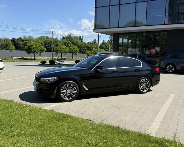 Чорний БМВ 5 Серія, об'ємом двигуна 2 л та пробігом 136 тис. км за 26400 $, фото 1 на Automoto.ua