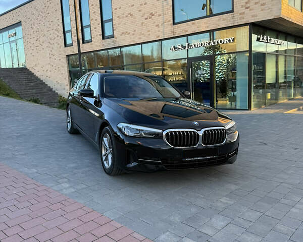 Черный БМВ 5 Серия, объемом двигателя 2 л и пробегом 117 тыс. км за 37900 $, фото 1 на Automoto.ua