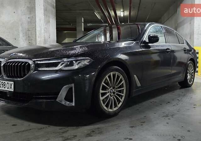 Чорний БМВ 5 Серія, об'ємом двигуна 2 л та пробігом 45 тис. км за 39950 $, фото 1 на Automoto.ua