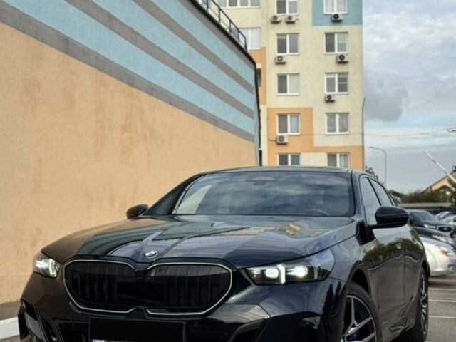 Чорний БМВ 5 Серія, об'ємом двигуна 2 л та пробігом 29 тис. км за 72500 $, фото 1 на Automoto.ua