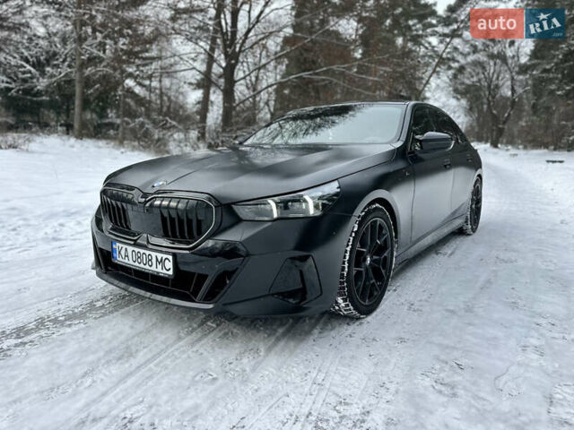 Черный БМВ 5 Серия, объемом двигателя 3 л и пробегом 49 тыс. км за 75555 $, фото 1 на Automoto.ua