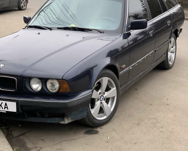 Черный БМВ 5 Серия, объемом двигателя 1.99 л и пробегом 607 тыс. км за 2500 $, фото 1 на Automoto.ua