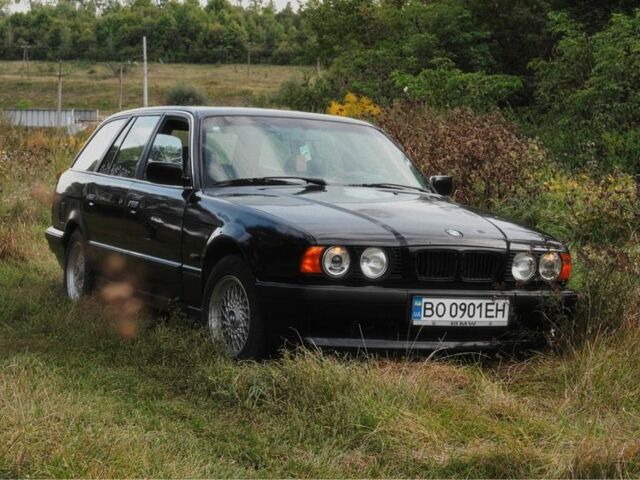 Черный БМВ 5 Серия, объемом двигателя 2.5 л и пробегом 500 тыс. км за 2500 $, фото 1 на Automoto.ua