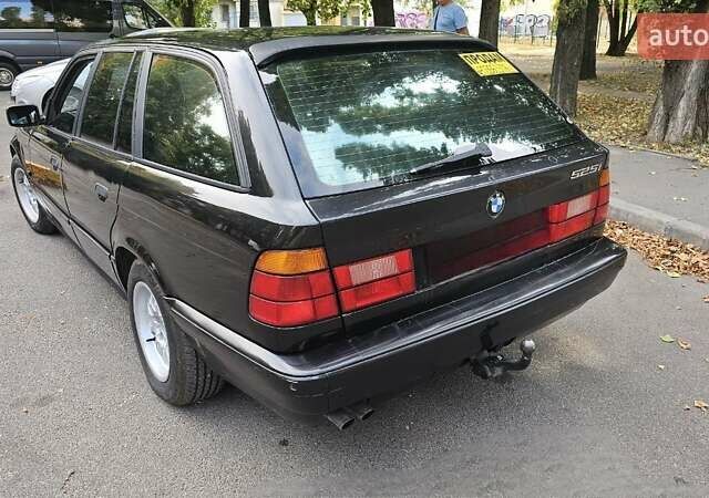 Черный БМВ 5 Серия, объемом двигателя 2.5 л и пробегом 410 тыс. км за 4999 $, фото 1 на Automoto.ua