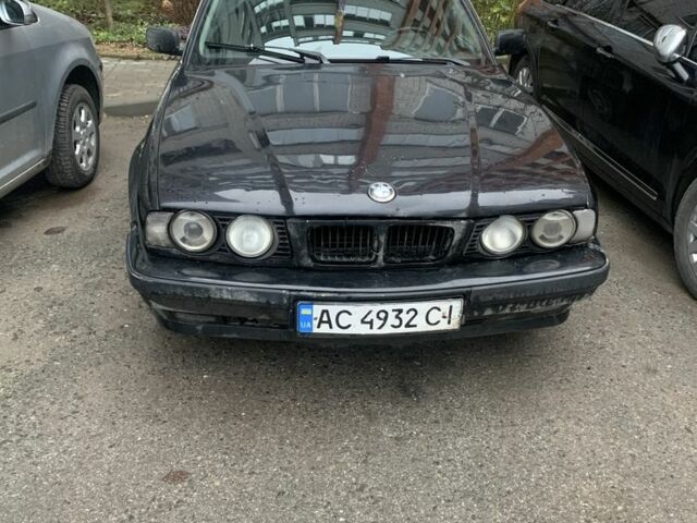 Черный БМВ 5 Серия, объемом двигателя 1.8 л и пробегом 3 тыс. км за 1350 $, фото 1 на Automoto.ua