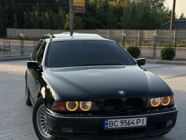 Черный БМВ 5 Серия, объемом двигателя 2 л и пробегом 300 тыс. км за 3299 $, фото 1 на Automoto.ua