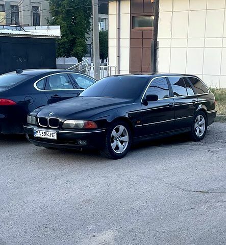 Чорний БМВ 5 Серія, об'ємом двигуна 2.5 л та пробігом 0 тис. км за 3500 $, фото 1 на Automoto.ua