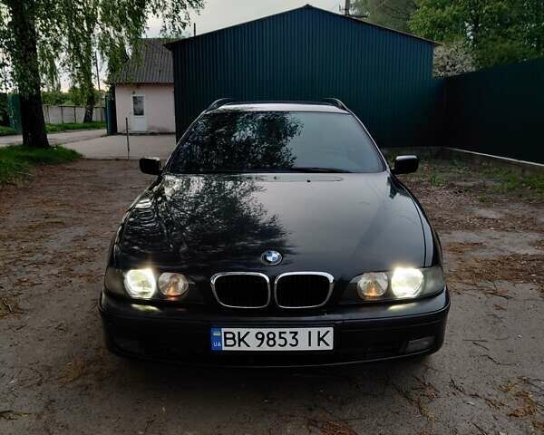 Черный БМВ 5 Серия, объемом двигателя 1.99 л и пробегом 430 тыс. км за 3699 $, фото 1 на Automoto.ua