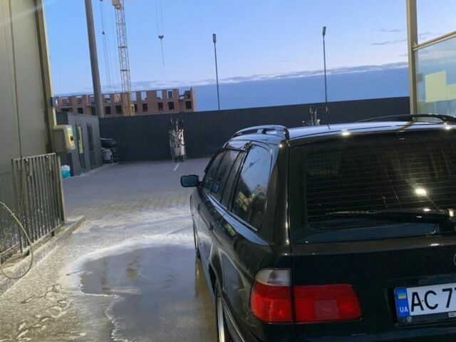 Черный БМВ 5 Серия, объемом двигателя 2 л и пробегом 369 тыс. км за 3150 $, фото 1 на Automoto.ua