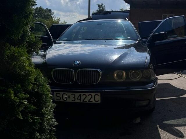 Черный БМВ 5 Серия, объемом двигателя 3 л и пробегом 400 тыс. км за 2222 $, фото 1 на Automoto.ua