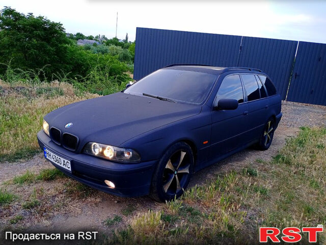 Чорний БМВ 5 Серія, об'ємом двигуна 2.9 л та пробігом 425 тис. км за 4800 $, фото 1 на Automoto.ua