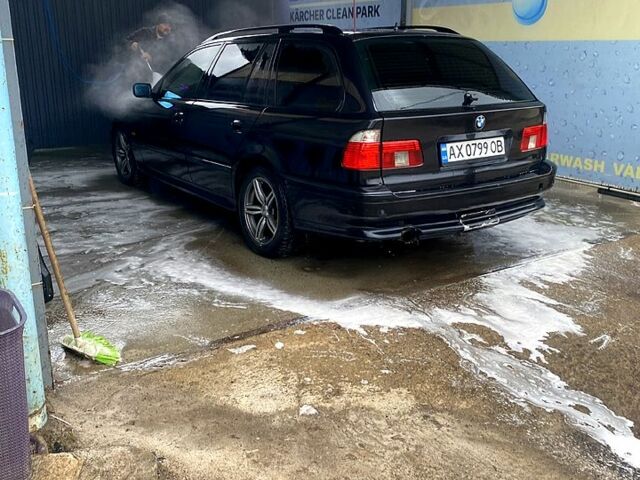 Черный БМВ 5 Серия, объемом двигателя 2.9 л и пробегом 482 тыс. км за 4500 $, фото 1 на Automoto.ua