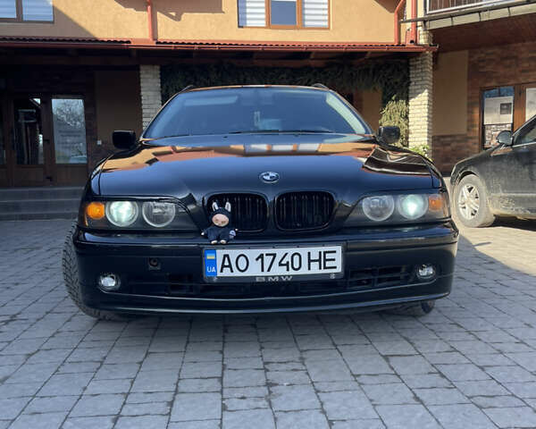 Черный БМВ 5 Серия, объемом двигателя 3 л и пробегом 538 тыс. км за 5000 $, фото 1 на Automoto.ua