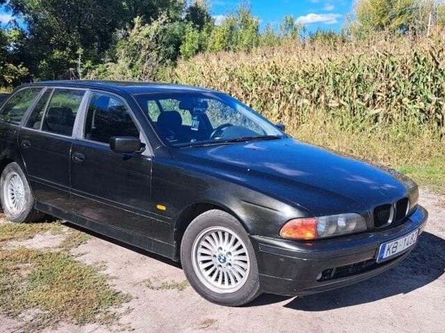 Черный БМВ 5 Серия, объемом двигателя 2.5 л и пробегом 406 тыс. км за 2400 $, фото 1 на Automoto.ua