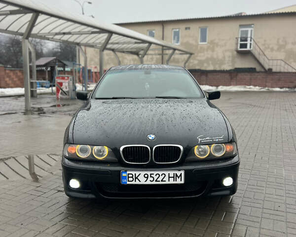 Чорний БМВ 5 Серія, об'ємом двигуна 2.5 л та пробігом 330 тис. км за 5800 $, фото 1 на Automoto.ua