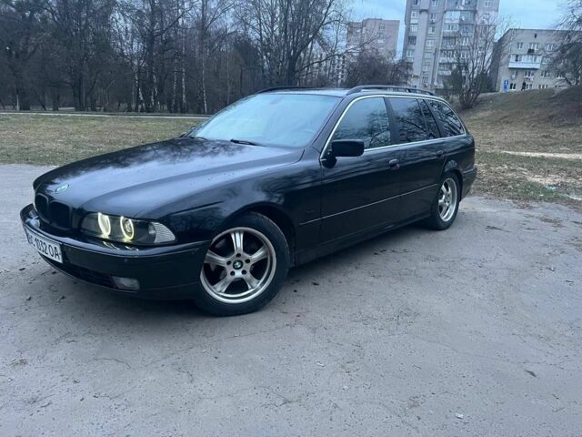 Черный БМВ 5 Серия, объемом двигателя 2.5 л и пробегом 426 тыс. км за 5400 $, фото 1 на Automoto.ua