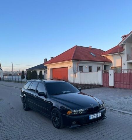 Чорний БМВ 5 Серія, об'ємом двигуна 2.93 л та пробігом 406 тис. км за 5300 $, фото 1 на Automoto.ua
