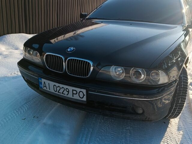 Черный БМВ 5 Серия, объемом двигателя 2.5 л и пробегом 450 тыс. км за 4000 $, фото 1 на Automoto.ua