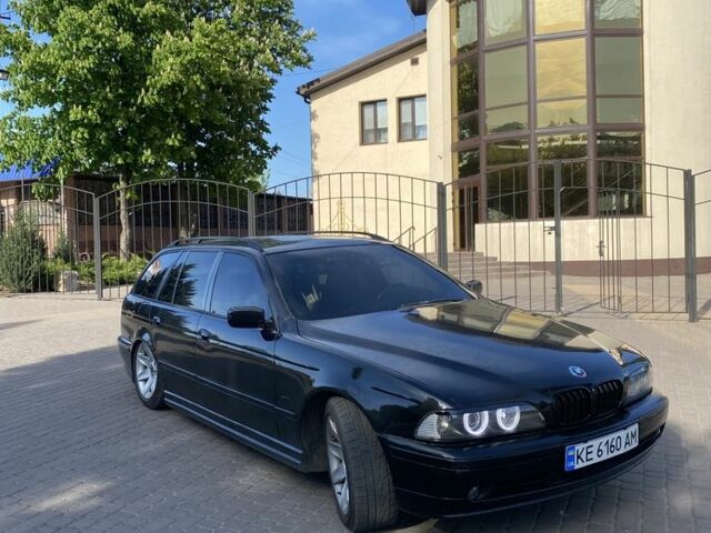 Черный БМВ 5 Серия, объемом двигателя 2.5 л и пробегом 409 тыс. км за 5000 $, фото 1 на Automoto.ua