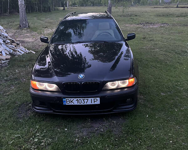 Черный БМВ 5 Серия, объемом двигателя 2.17 л и пробегом 269 тыс. км за 6200 $, фото 1 на Automoto.ua