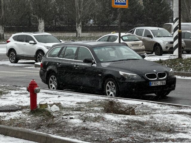 Черный БМВ 5 Серия, объемом двигателя 2.5 л и пробегом 300 тыс. км за 4300 $, фото 1 на Automoto.ua