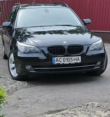 Черный БМВ 5 Серия, объемом двигателя 3 л и пробегом 377 тыс. км за 10900 $, фото 1 на Automoto.ua