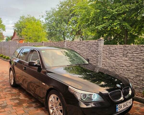 Черный БМВ 5 Серия, объемом двигателя 3 л и пробегом 305 тыс. км за 13000 $, фото 1 на Automoto.ua