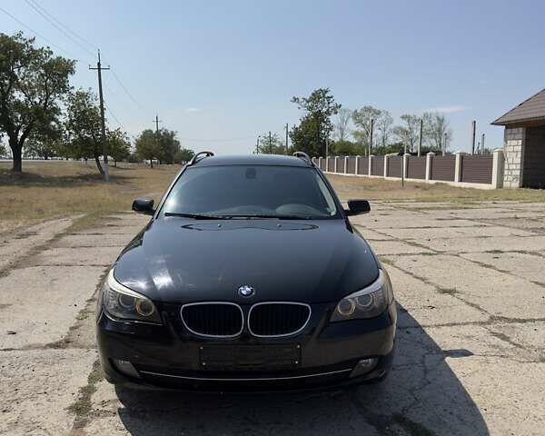 Черный БМВ 5 Серия, объемом двигателя 2.5 л и пробегом 217 тыс. км за 3861 $, фото 1 на Automoto.ua