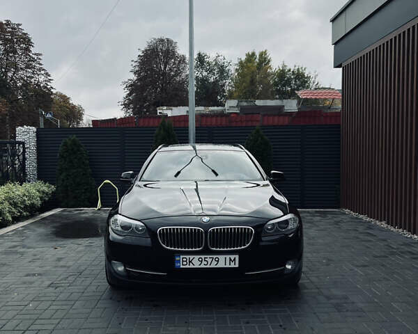 Черный БМВ 5 Серия, объемом двигателя 2 л и пробегом 320 тыс. км за 12000 $, фото 1 на Automoto.ua