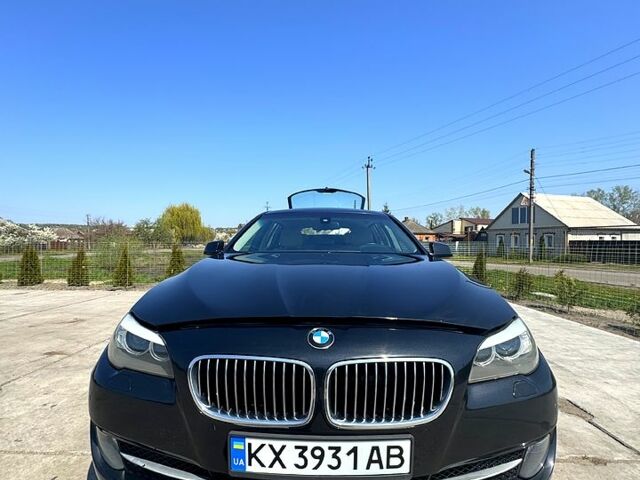 Чорний БМВ 5 Серія, об'ємом двигуна 2 л та пробігом 358 тис. км за 11000 $, фото 1 на Automoto.ua