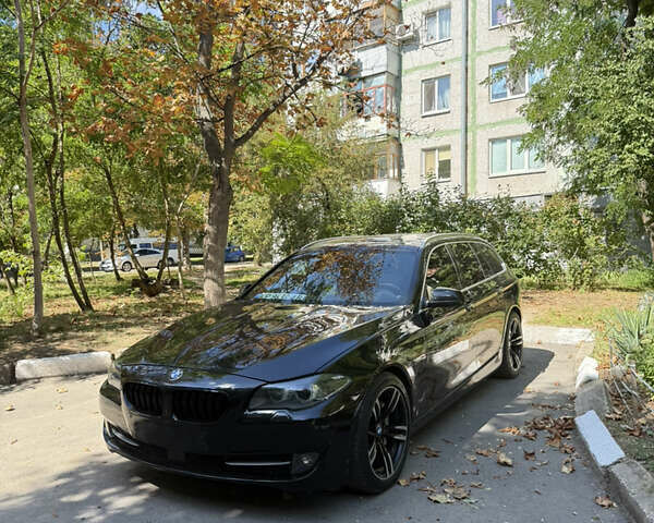 Черный БМВ 5 Серия, объемом двигателя 2.99 л и пробегом 285 тыс. км за 18000 $, фото 1 на Automoto.ua