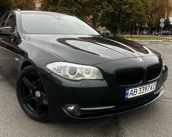 Черный БМВ 5 Серия, объемом двигателя 2 л и пробегом 306 тыс. км за 13900 $, фото 1 на Automoto.ua
