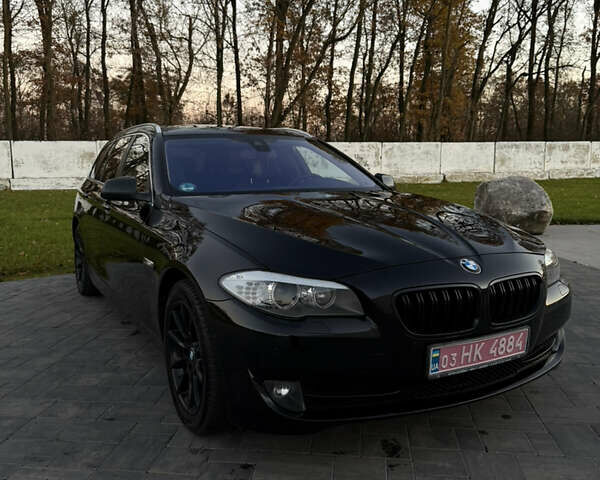 Черный БМВ 5 Серия, объемом двигателя 3 л и пробегом 324 тыс. км за 16950 $, фото 1 на Automoto.ua