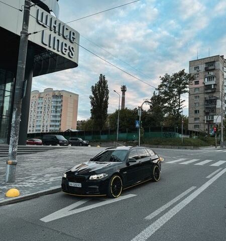 Черный БМВ 5 Серия, объемом двигателя 2 л и пробегом 292 тыс. км за 14222 $, фото 1 на Automoto.ua