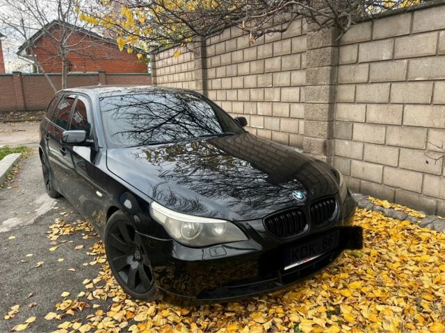 Черный БМВ 5 Серия, объемом двигателя 2.5 л и пробегом 350 тыс. км за 6000 $, фото 1 на Automoto.ua