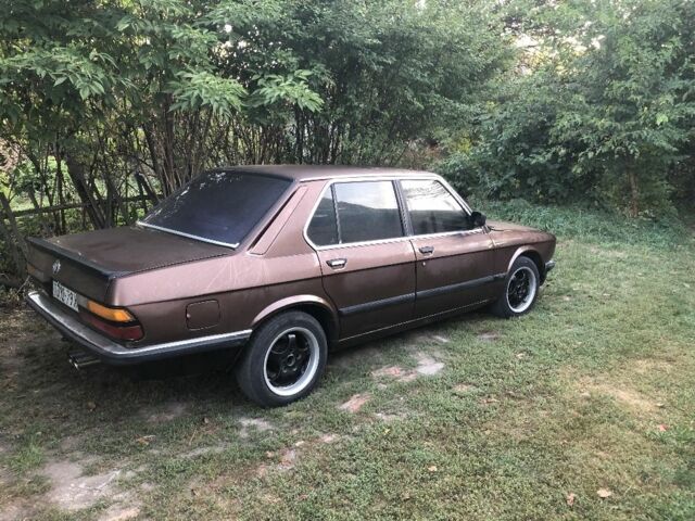 Коричневий БМВ 5 Серія, об'ємом двигуна 3 л та пробігом 360 тис. км за 1700 $, фото 1 на Automoto.ua