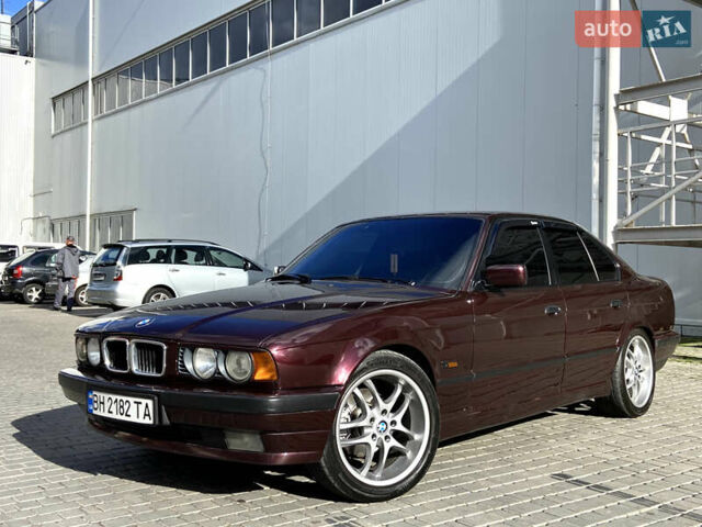 Коричневый БМВ 5 Серия, объемом двигателя 2 л и пробегом 300 тыс. км за 4500 $, фото 1 на Automoto.ua