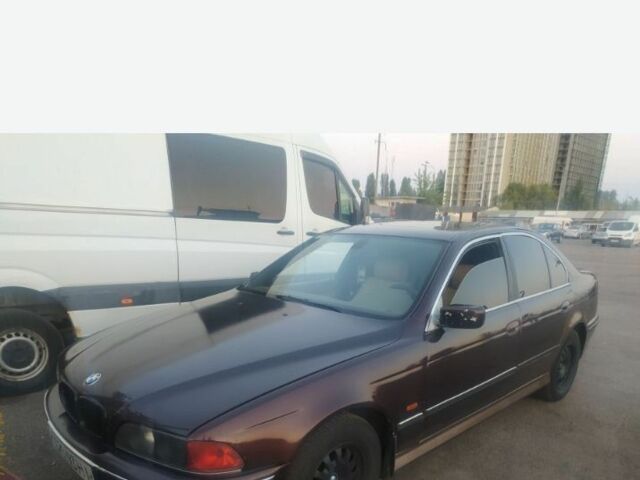 Коричневый БМВ 5 Серия, объемом двигателя 2.5 л и пробегом 316 тыс. км за 2500 $, фото 1 на Automoto.ua