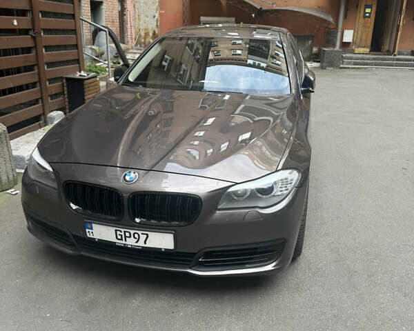 Коричневий БМВ 5 Серія, об'ємом двигуна 2 л та пробігом 207 тис. км за 15200 $, фото 1 на Automoto.ua