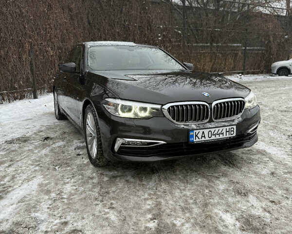 Коричневый БМВ 5 Серия, объемом двигателя 2 л и пробегом 112 тыс. км за 23900 $, фото 1 на Automoto.ua