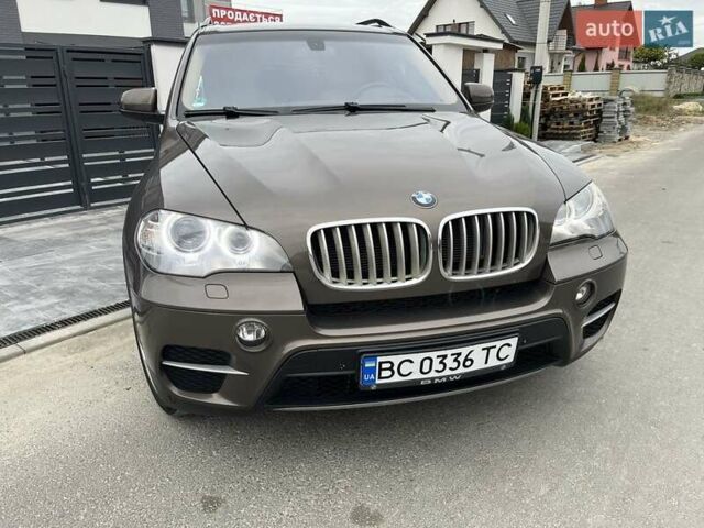 Коричневый БМВ 5 Серия, объемом двигателя 3 л и пробегом 248 тыс. км за 17000 $, фото 1 на Automoto.ua