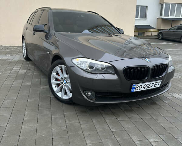 Коричневый БМВ 5 Серия, объемом двигателя 3 л и пробегом 325 тыс. км за 16000 $, фото 1 на Automoto.ua