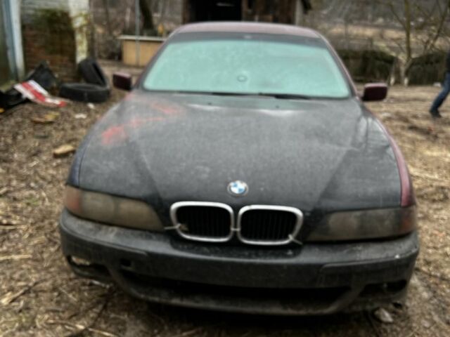 Червоний БМВ 5 Серія, об'ємом двигуна 2 л та пробігом 3 тис. км за 2000 $, фото 1 на Automoto.ua