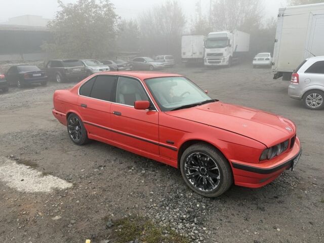 Червоний БМВ 5 Серія, об'ємом двигуна 2 л та пробігом 234 тис. км за 3000 $, фото 1 на Automoto.ua