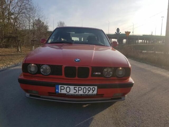 Красный БМВ 5 Серия, объемом двигателя 3.6 л и пробегом 139 тыс. км за 1550 $, фото 1 на Automoto.ua