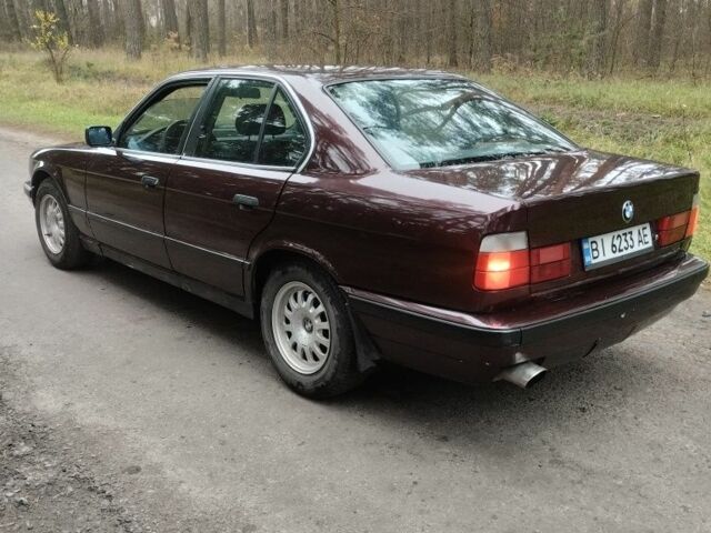 Красный БМВ 5 Серия, объемом двигателя 2.5 л и пробегом 311 тыс. км за 2450 $, фото 1 на Automoto.ua