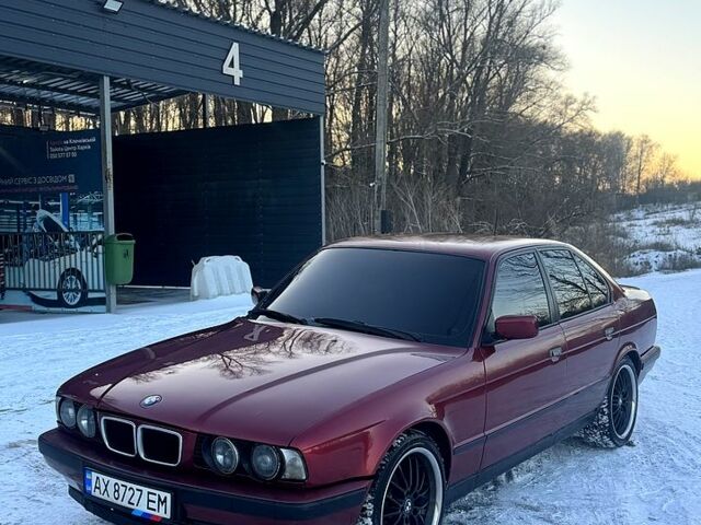 Червоний БМВ 5 Серія, об'ємом двигуна 2.5 л та пробігом 300 тис. км за 4000 $, фото 1 на Automoto.ua