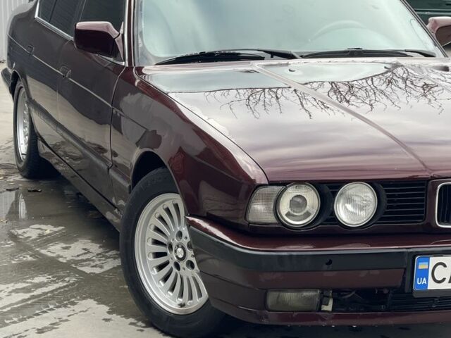 Червоний БМВ 5 Серія, об'ємом двигуна 2 л та пробігом 200 тис. км за 2000 $, фото 1 на Automoto.ua